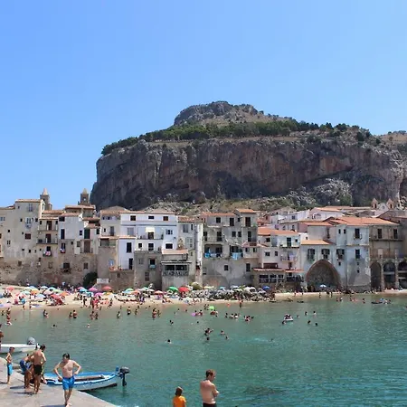 Dom wakacyjny Dal Duomo Al Mare Cefalù